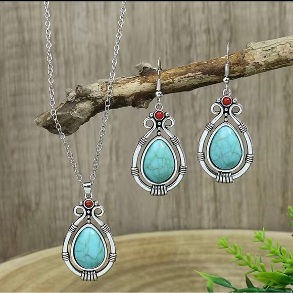 Stunning Turquoise Jewelry Set - Perfect Gift for the Boho in Your Life! - Picture 4 of 4